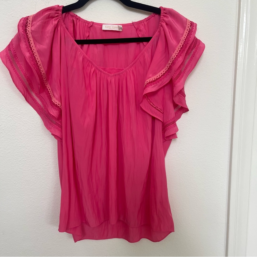 REMY Brook Blouse Top size S Scoop v neck Ruffle Flutter short Sleeve Pink Lace